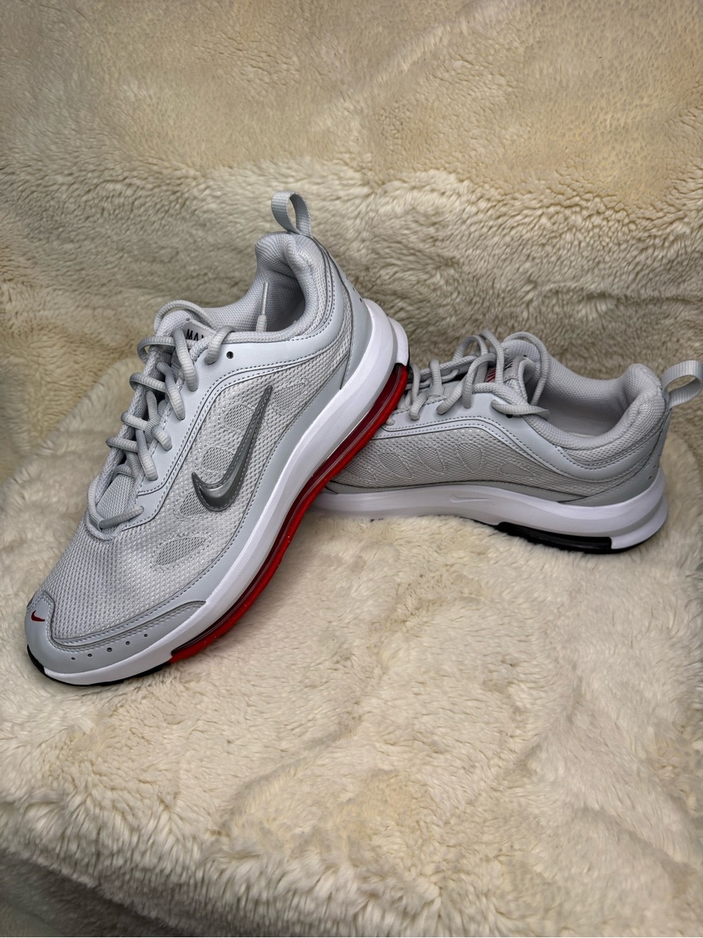New in Box 🏃‍♂️Men’s Nike Air Max - Size 10